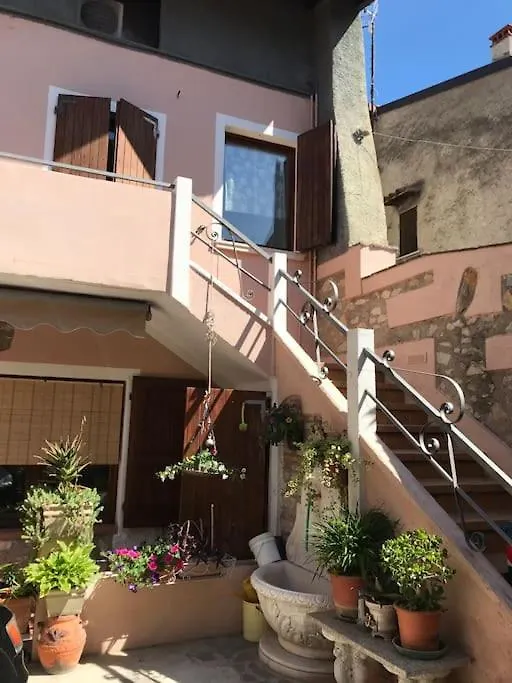 Corte Cardo Manerba del Garda 0*,